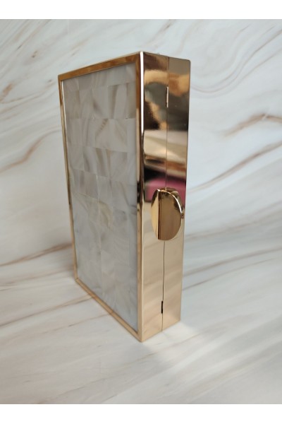 BOLSO CLUTCH NACAR BLANCO